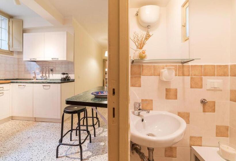 Campo De Fiori Central Flat