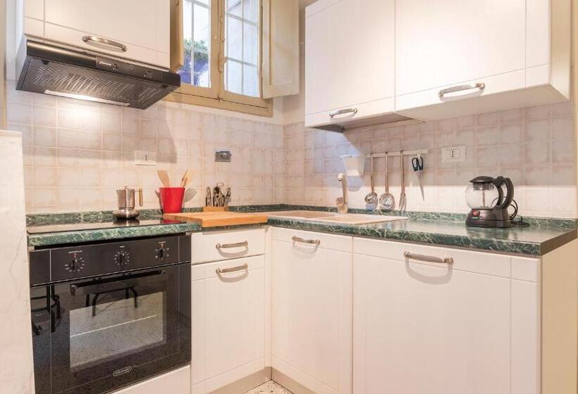 Campo De Fiori Central Flat