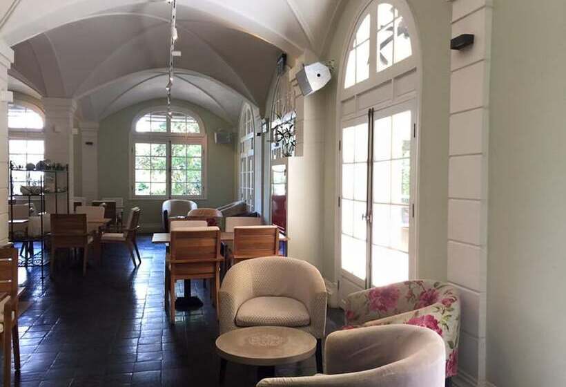 Central Mansions Serviced Apartments