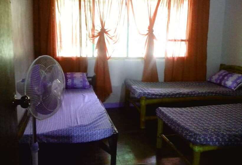 Friendship Budget Hostel