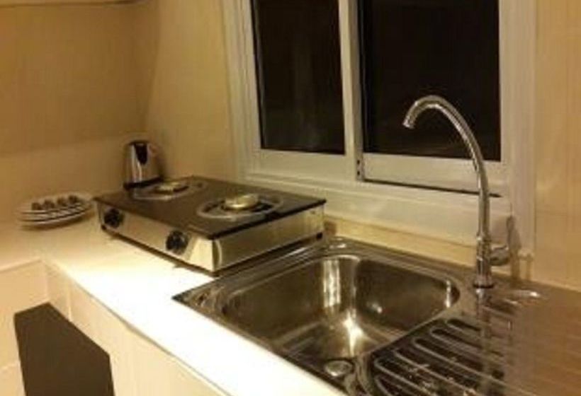 Отель Apichada Villa