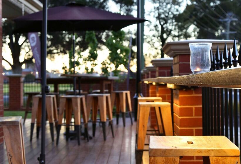 בית מלון כפרי Best Western Plus Bolton On The Park