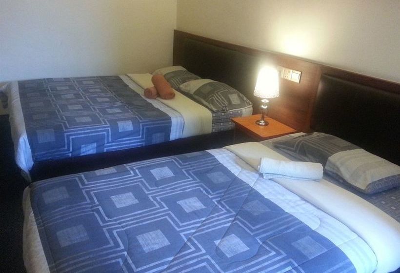 فندق Camellia Budget Inn