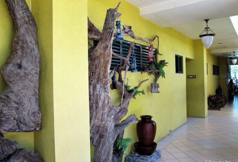 هتل Country Village