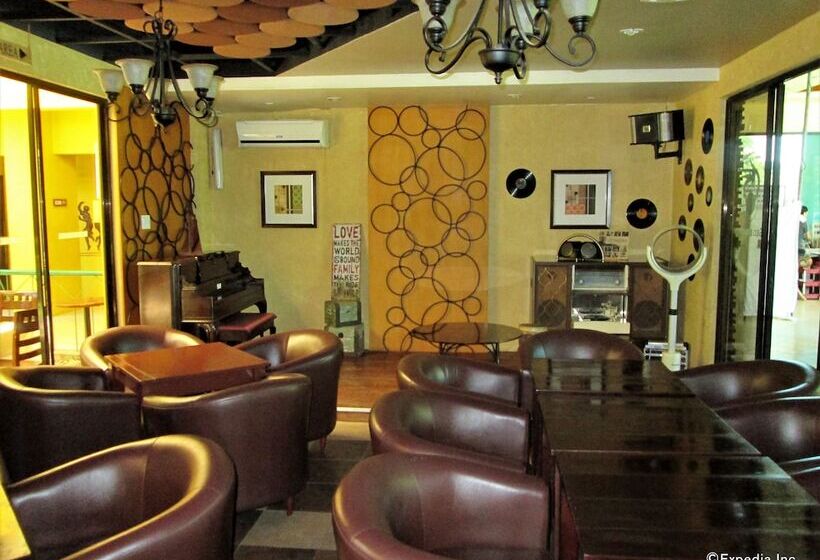 هتل Country Village