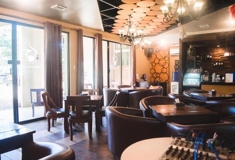 هتل Country Village