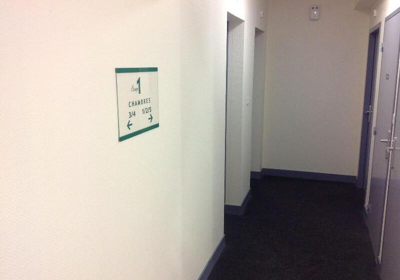 ホテル De La Paix