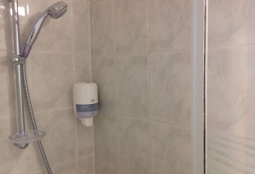 ホテル De La Paix