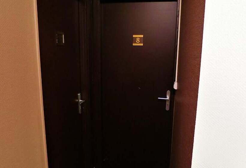 ホテル De La Paix