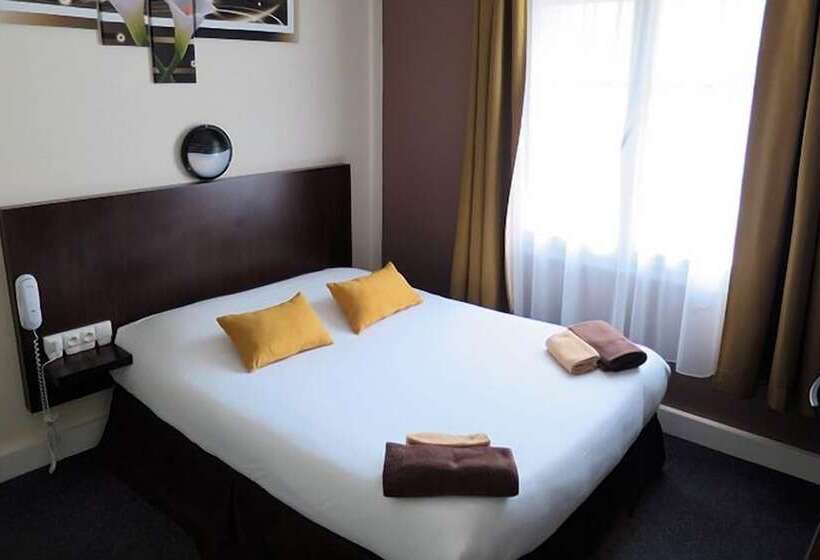 ホテル De La Paix