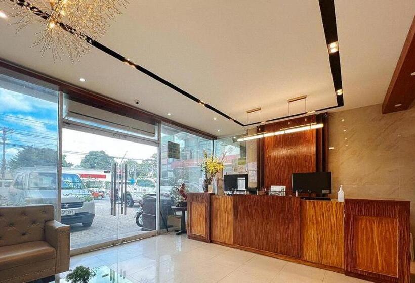 Reddoorz Plus @ Diamond Spring Hotel Angeles City