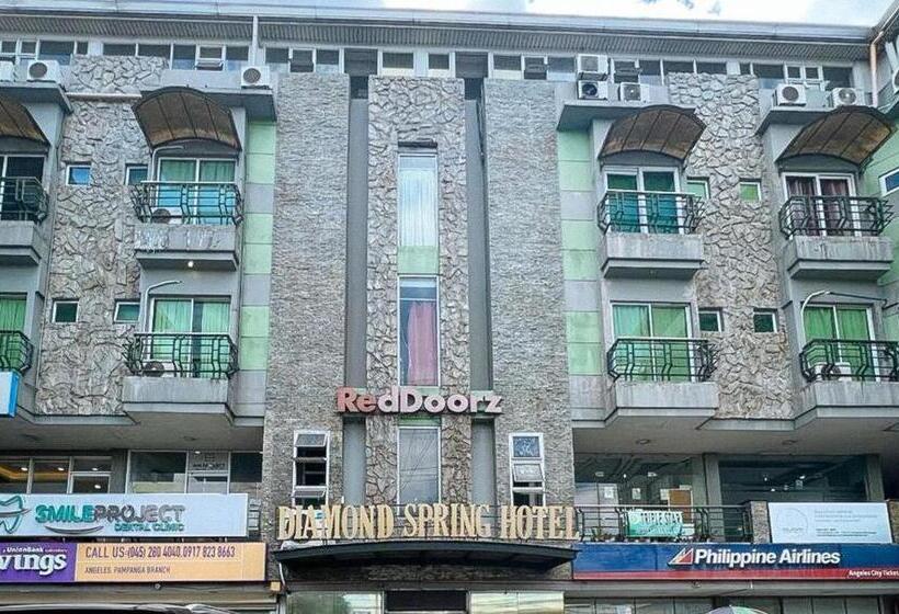 Reddoorz Plus @ Diamond Spring Hotel Angeles City