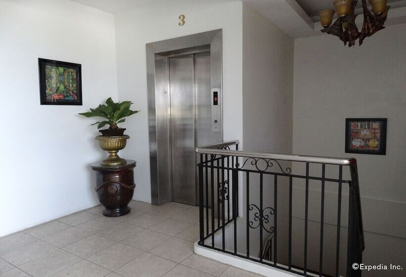 בית מלון כפרי Ecoland Suites & Inn