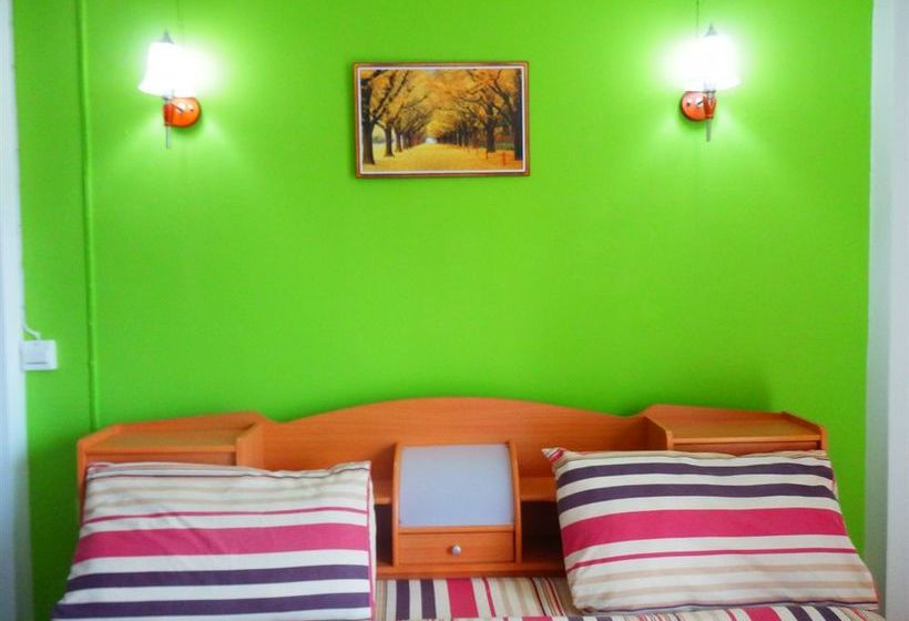 Отель Evelyn Residence