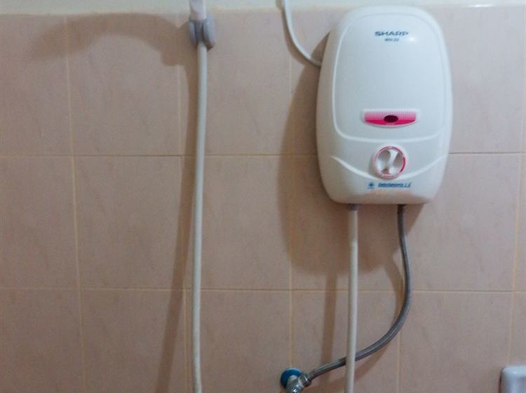 Отель Evelyn Residence