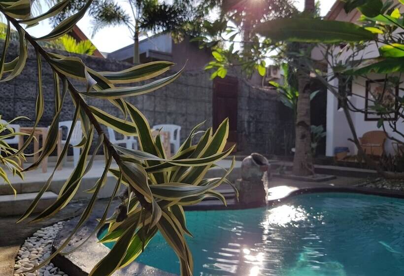 فندق Gili Bagaz Cottages