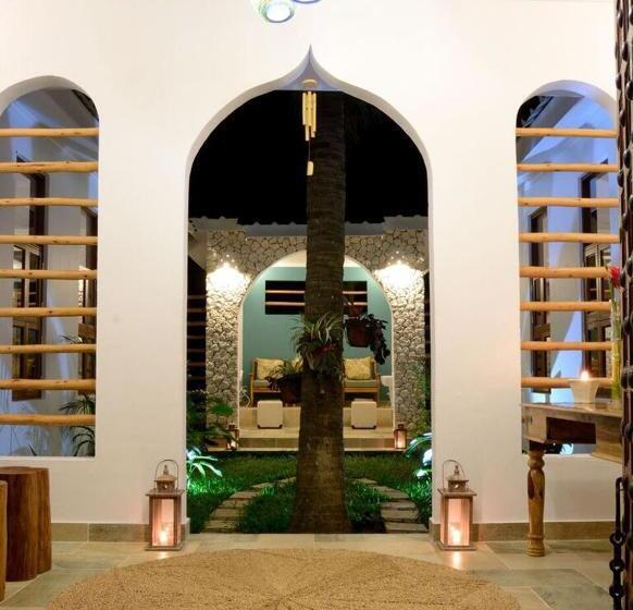 호텔 Kisiwa On The Beach