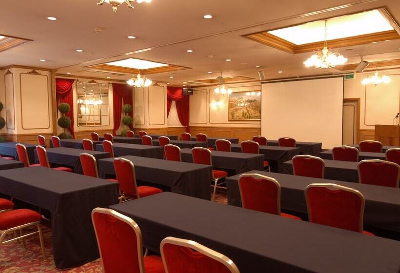 فندق Kochi Palace