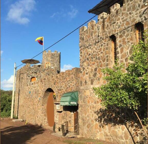 هتل La Fortaleza De Haro