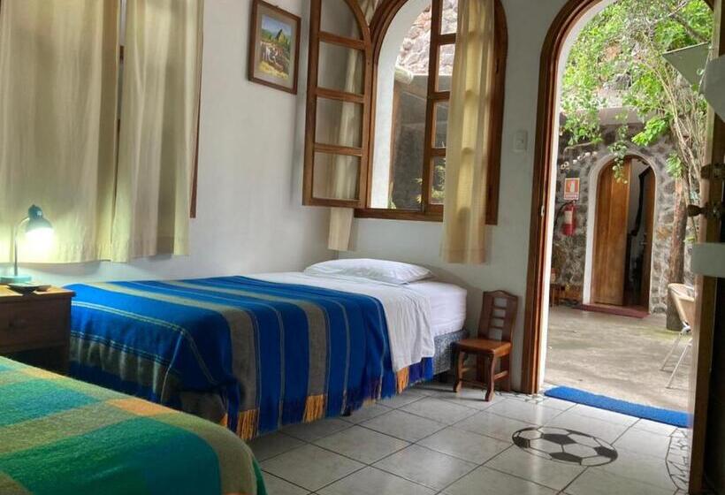 هتل La Fortaleza De Haro