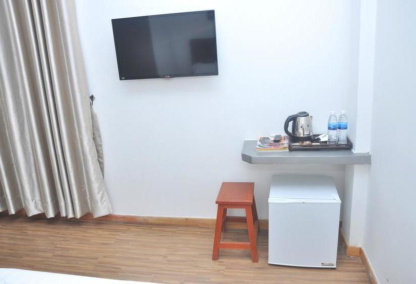 בית מלון כפרי Secrets  Cambodia