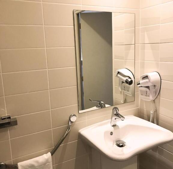 Отель Les Grains D Argent Dizy   Epernay