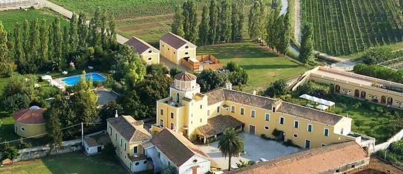 Отель Farmstay La Morella