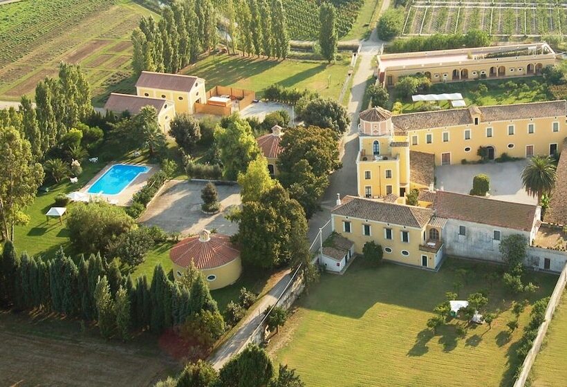 Отель Farmstay La Morella