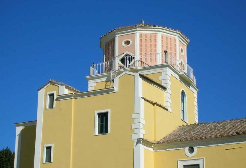 Отель Farmstay La Morella