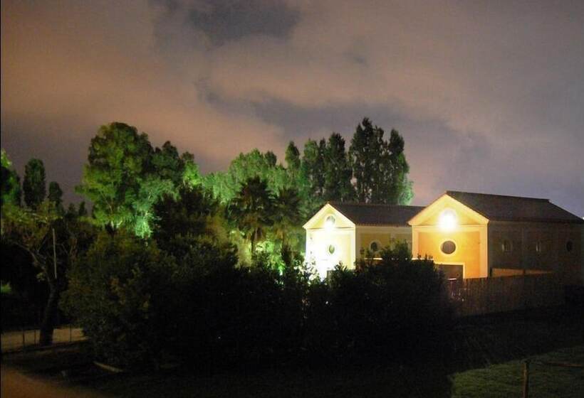 Отель Farmstay La Morella