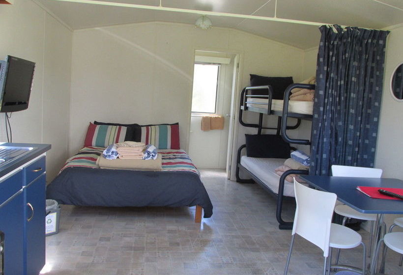 호텔 Mercury Bay Holiday Park