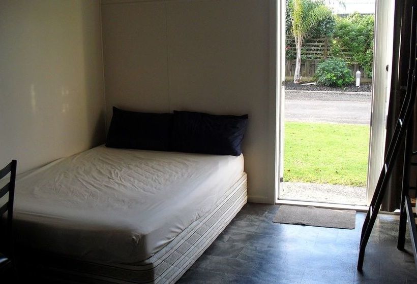 호텔 Mercury Bay Holiday Park