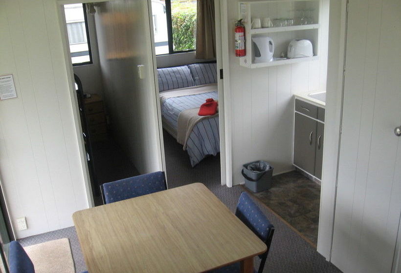 호텔 Mercury Bay Holiday Park