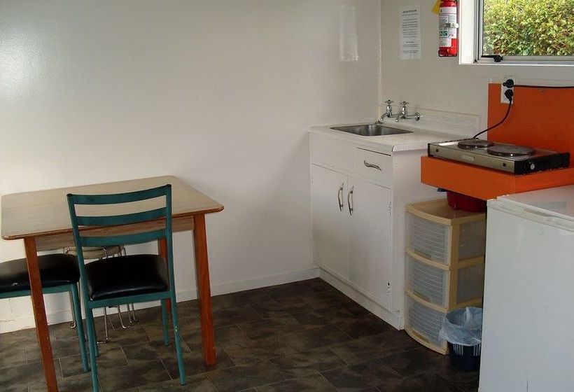 호텔 Mercury Bay Holiday Park