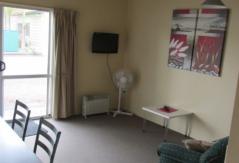 호텔 Mercury Bay Holiday Park