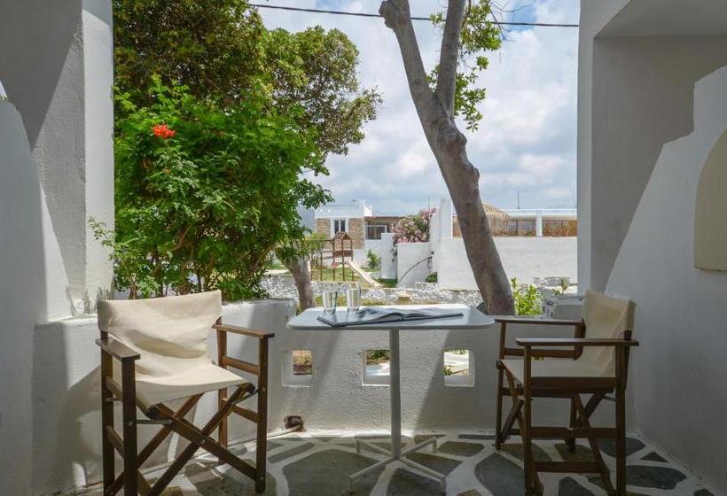 فندق Naxos Beach