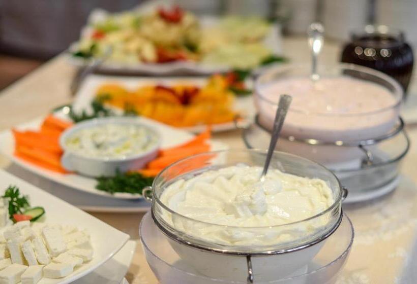 فندق Naxos Beach