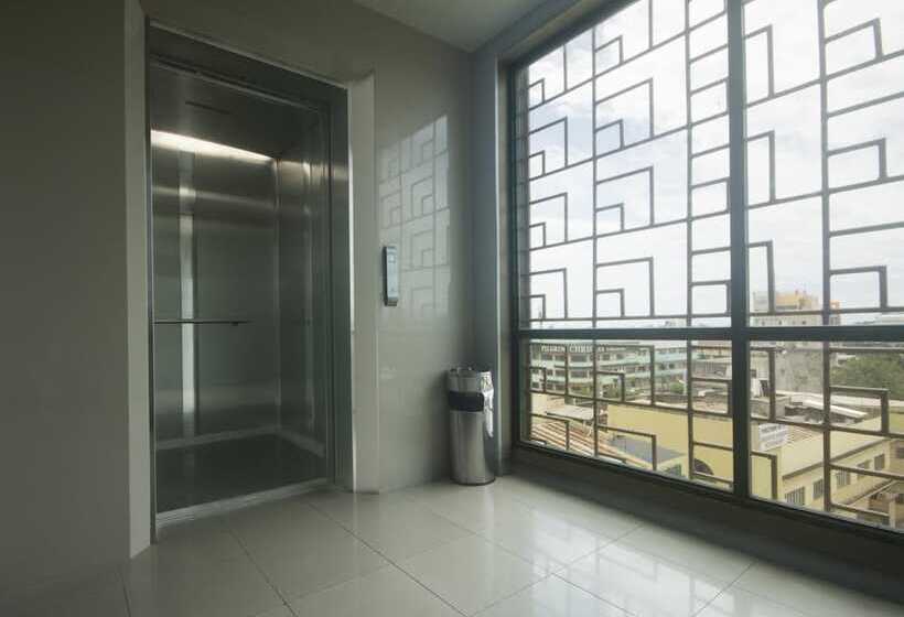 هتل New Dawn Plus