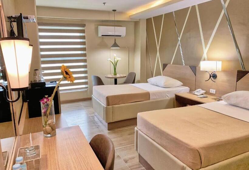 هتل New Dawn Plus