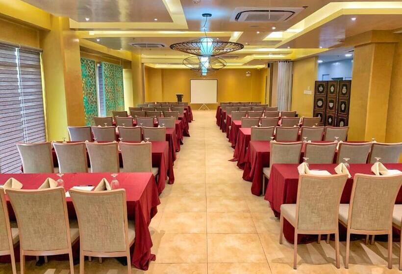 هتل New Dawn Plus