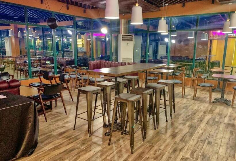 هتل New Dawn Plus