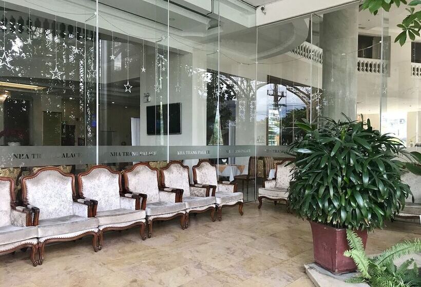 هتل Nha Trang Palace
