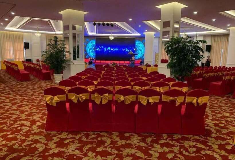 هتل Nha Trang Palace