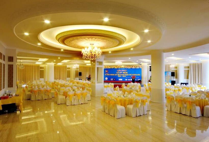 هتل Nha Trang Palace