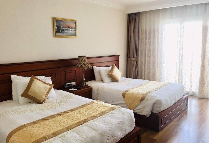 هتل Nha Trang Palace