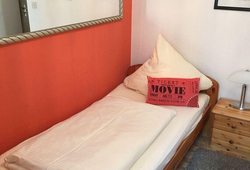 בית מלון כפרי Nurnberger Hof In Altdorf