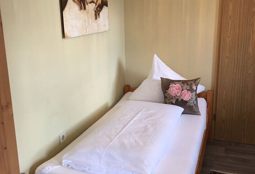 בית מלון כפרי Nurnberger Hof In Altdorf