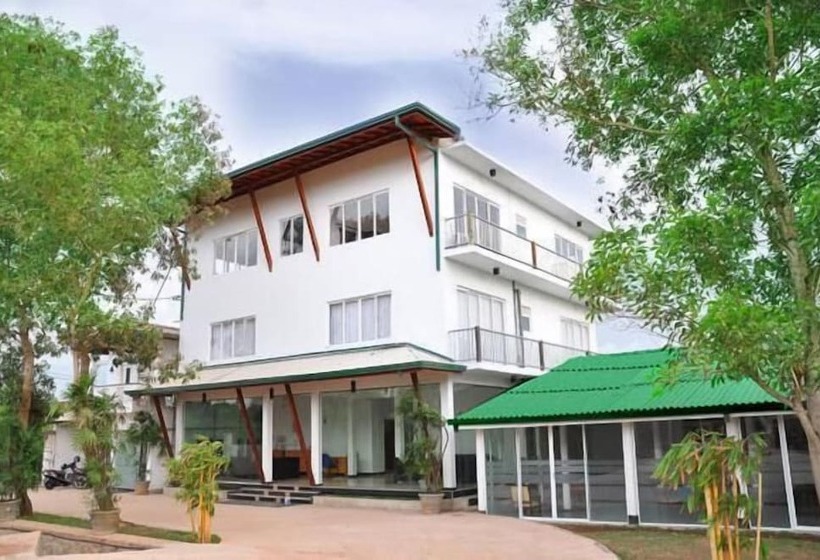 בית מלון כפרי Onreech