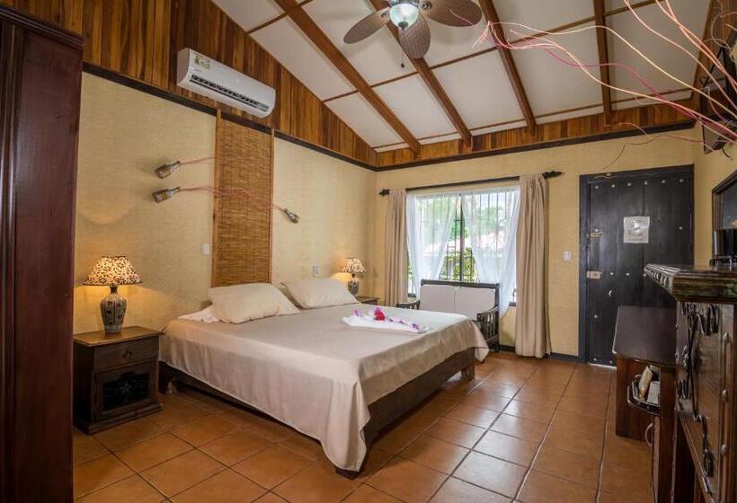 호텔 Pacific Paradise Resort