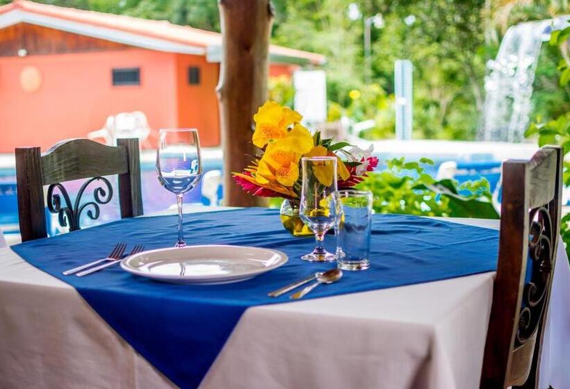 호텔 Pacific Paradise Resort